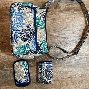 Vera Bradley crossbody purse